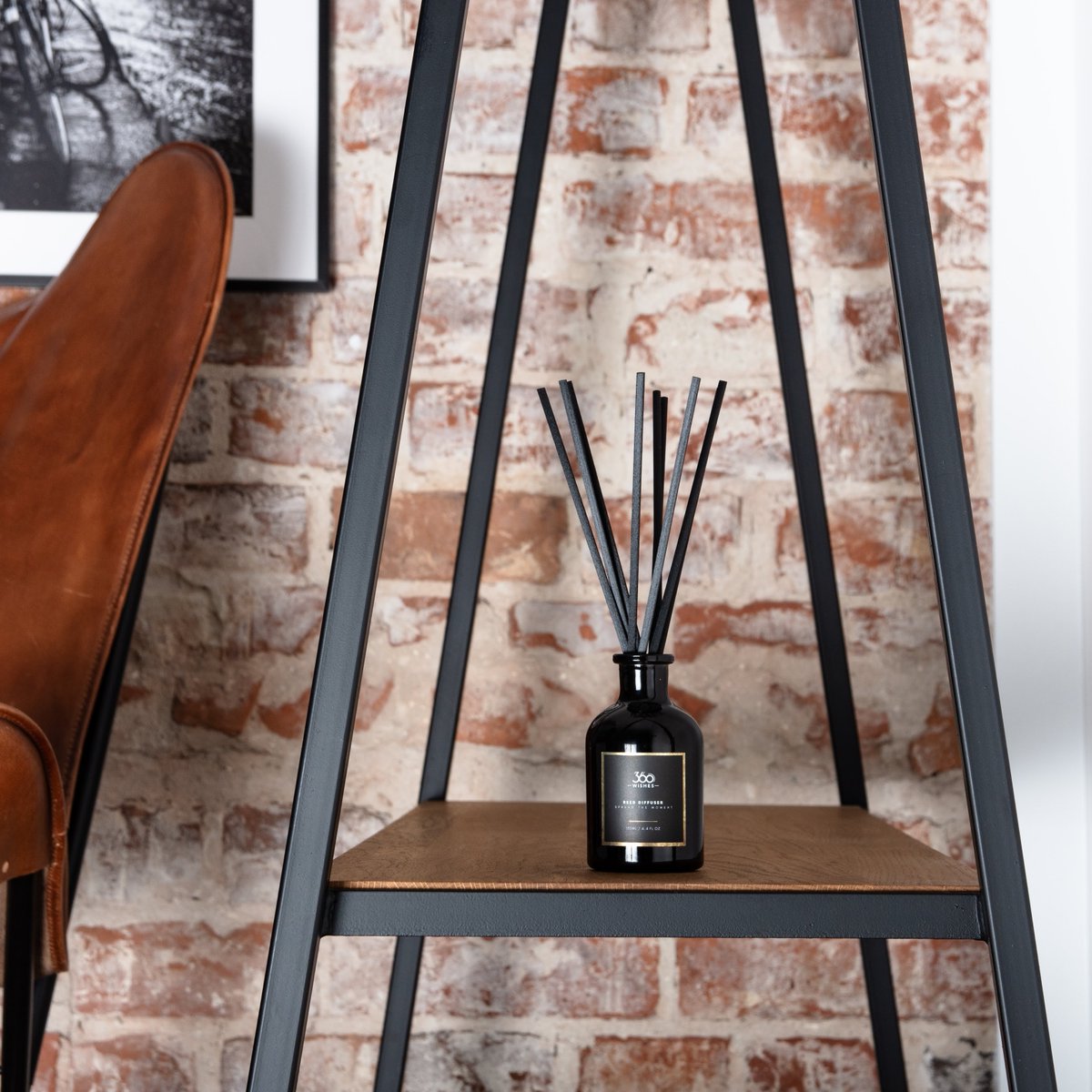 WrightMoves's tweet image. Circulate new scents 🕯️
Link for some simple ideas for bringing spring into your home.⁠

l8r.it/JHsd
⁠
#springtime #bringinspring #diffuser