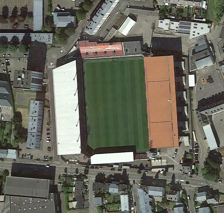 #GéoFinding : On cherche un stade situé en France.