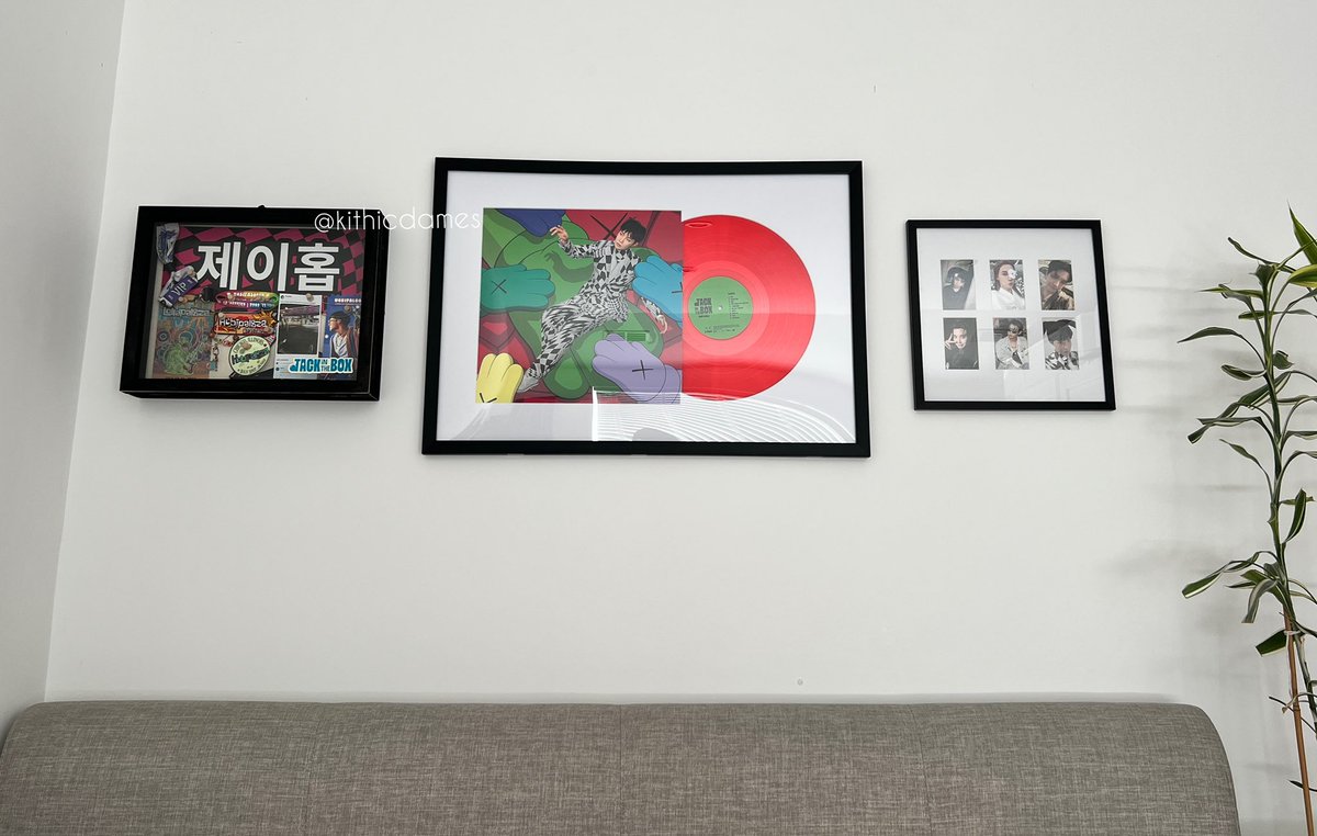 Finally made my mind up where to display my Hobi memorabilia. #jhope’s artistry deserves to be seen. Hobi’s #HOBIPALOOZA stage will forever be historically iconic & I am blessed to witnessed it. #JackInTheBox will forever be a groundbreaking masterpiece. An artist with substance!