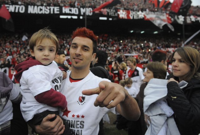 espondane74's tweet photo. en el día de su cumpleaños N° 38

ABRO HILO: los 10 mejores goles de Ignacio Martin Scocco en Newell's https://t.co/dxpuRgXs7S
