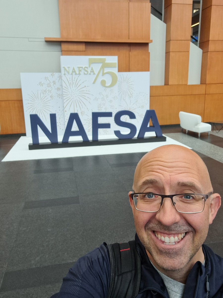 It's happening again... #LuckyMan #ReadingAbroad #UniversityOfReading #nafsa2023 #WashingtonDC #NAFSA75