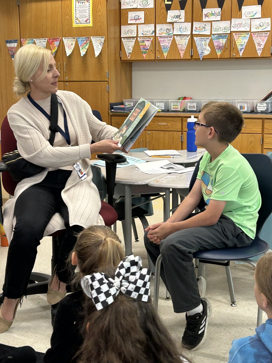 ScennaRebecca's tweet photo. Thank you @jrferrante13 Mrs. Ferrante for sharing STRICTLY NO ELEPHANTS by Lisa Mantchev. An entertaining story with an important and meaningful message for all. @MrsWyland_HHS @LPS_Fennessy @CPerrySTEM @superkvogel https://t.co/yDt0tOC0dt