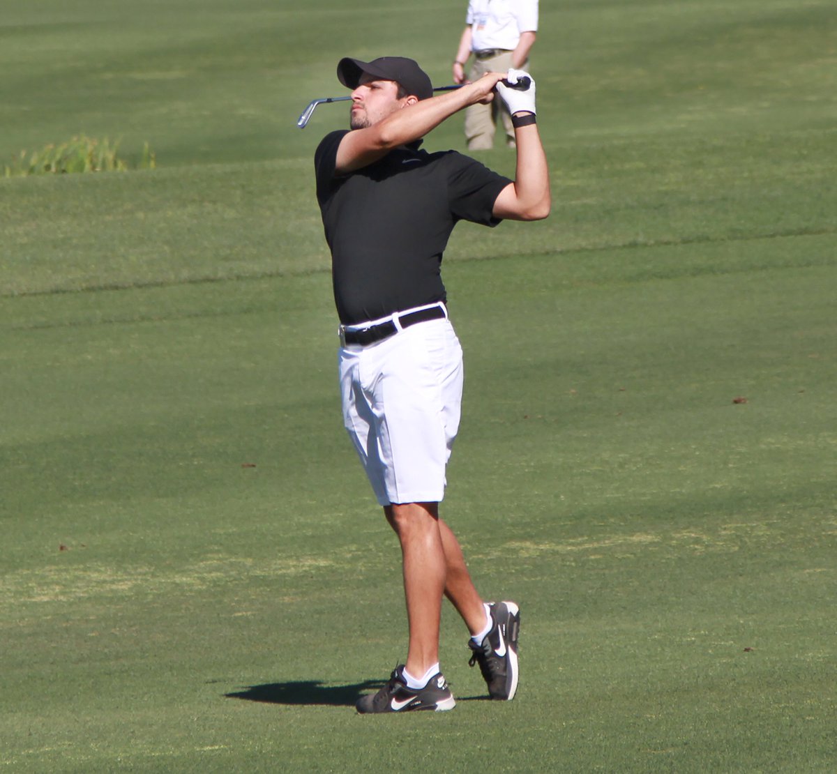 ➡️ Moving on.. @MateofdeoMateo advances. Playoff started on 18 and over in one hole. - Ripped drive center cut - approach to 15 feet - 2 putt for par (Colorado player had par too to advance) Rd4 Tee time is 2:20 pm (ct) 🐗⛳️