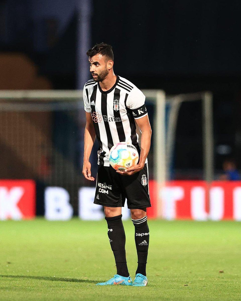 bjkcaddee's tweet photo. SON DAKİKA!🔥🔥🔥

 Rachid Ghezzal önümüzdeki sezon da Beşiktaş forması giyecek. https://t.co/1dm7Hc7O2A