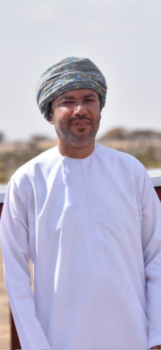 إنا لله وإنا اليه راجعون
وما كان لنفس أن تموت إلا بإذن الله كتابا مؤجلا
فقدنا اليوم في المديرية العامة للزراعة أخا عزيزا  ..الأخ خالد بن خميس الشماخي رحمه الله وأسكنه فسيح جناته مع النبيين و الصديقين والشهداء وألهم أهله الصبر والسلوان ..لن ينساك كل من تعامل معك يا أبا عبدالعزيز.