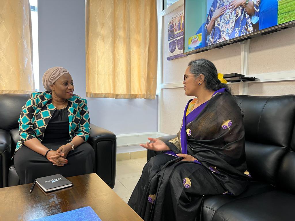 ShaliniBahuguna's tweet photo. .@UNICEFTanzania is proud to be partnering with the @wizara_afyatz to continue strengthening health care systems across 🇹🇿 to ensure equitable and quality services #ForEveryChild!
Asante @UmmyMwalimu for your continuous commitment to being a #Changemaker4Children
#OneUN https://t.co/PjsAZkPoEI