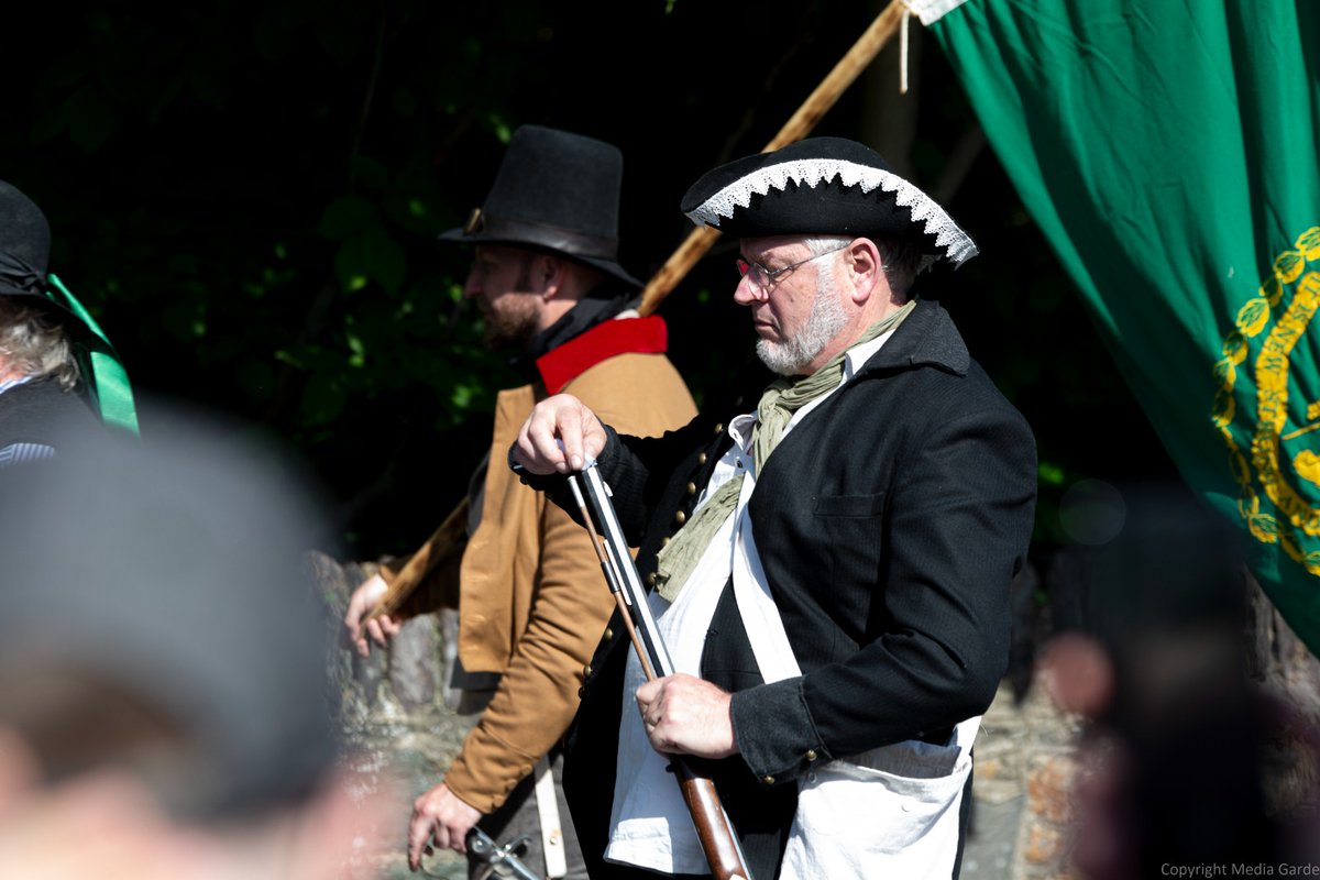 JoeGarde's tweet photo. Muskets fired... #unitedirishmen @newtown1798 #Newtown1798 #Pikemen https://t.co/APVMXyE0pF
