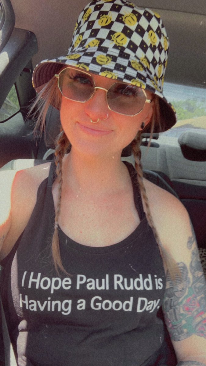 jesscringe37's tweet photo. #paulrudd @paulruddcom #iloveyouman #latersonthemenjay #summer #lake https://t.co/fobP8wG25x