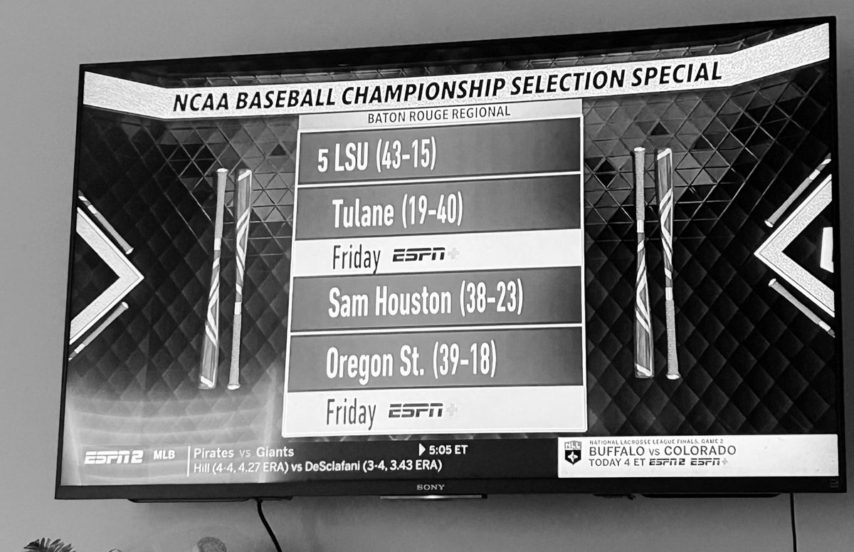 Katie Gates tweet media