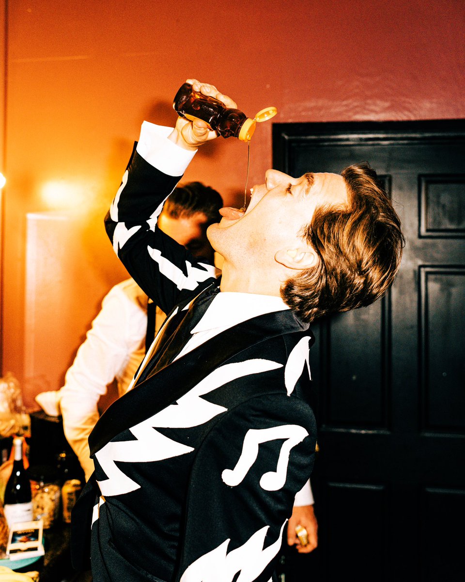 The Hives tweet media