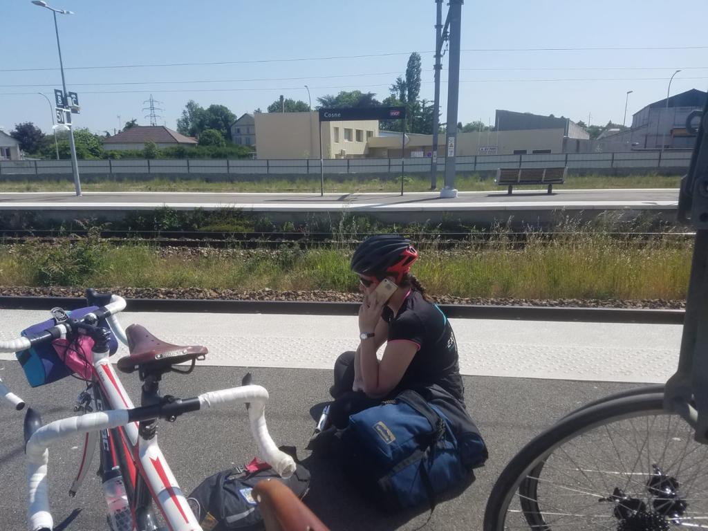 Dur de se voir refuser l'accès au train et de s'entendre dire : 'les tandems sont interdits à bord'.
@SNCFVoyageurs , est ce que pourriez faire évoluer ce règlement, pour que des mots #SociétéInclusive et #SportPourTous deviennent une réalité ? 
@Solidarite_gouv
@gdarrieussecq