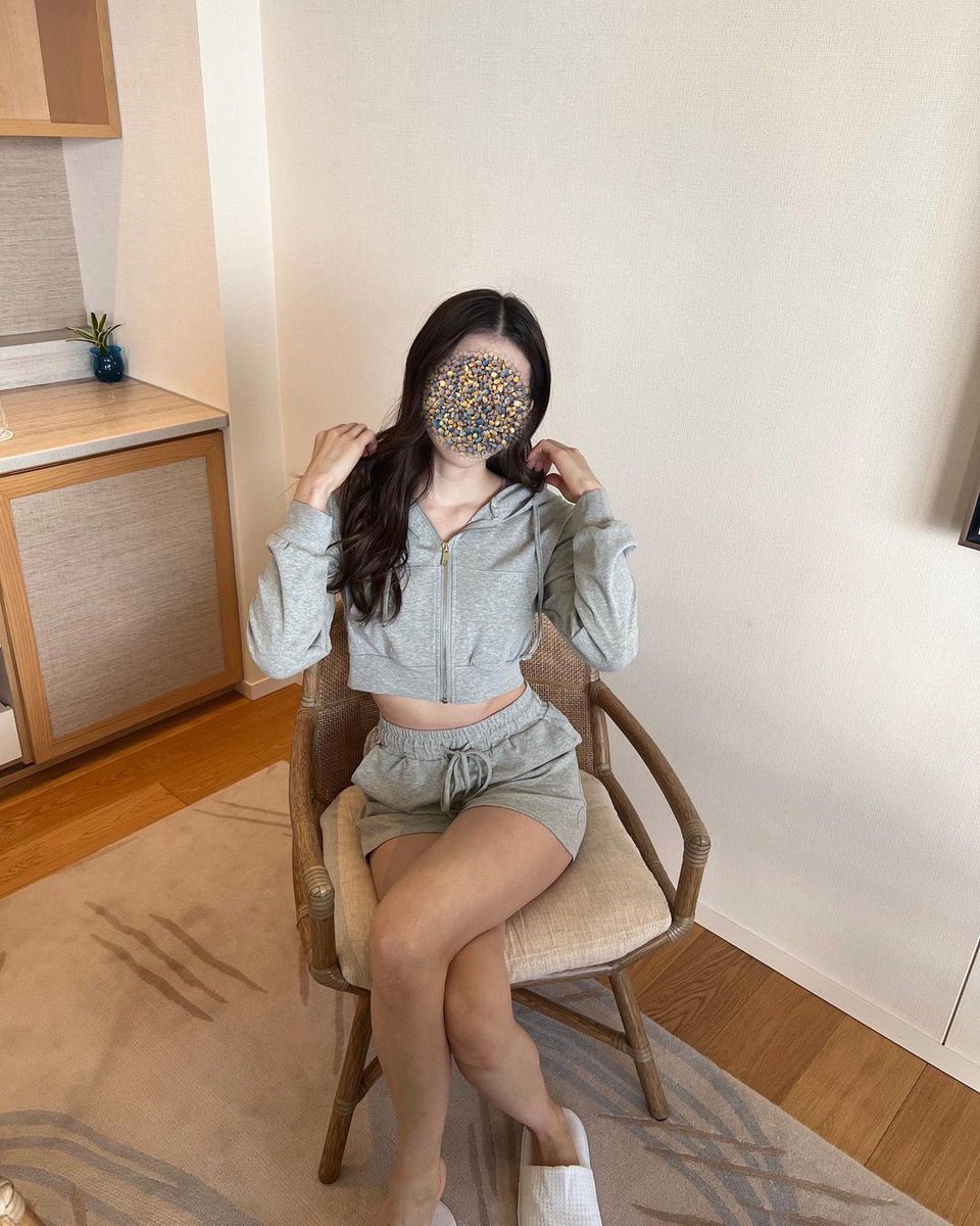 여자친구 절친 커플과 만남 했어요. 저희는 사실 조금은 기대하고 알유클린검사까지 했는데 막상 상호관전 정도로 끝났습니다 ㅎㅎ생각보다 별거 아니더라구요 검사 둘다 깨끗하게 나왔습니다 !! 추천해주신분 감사해요 #커플만남 #부커만남 #상호관전 #알유클린 #초대남녀