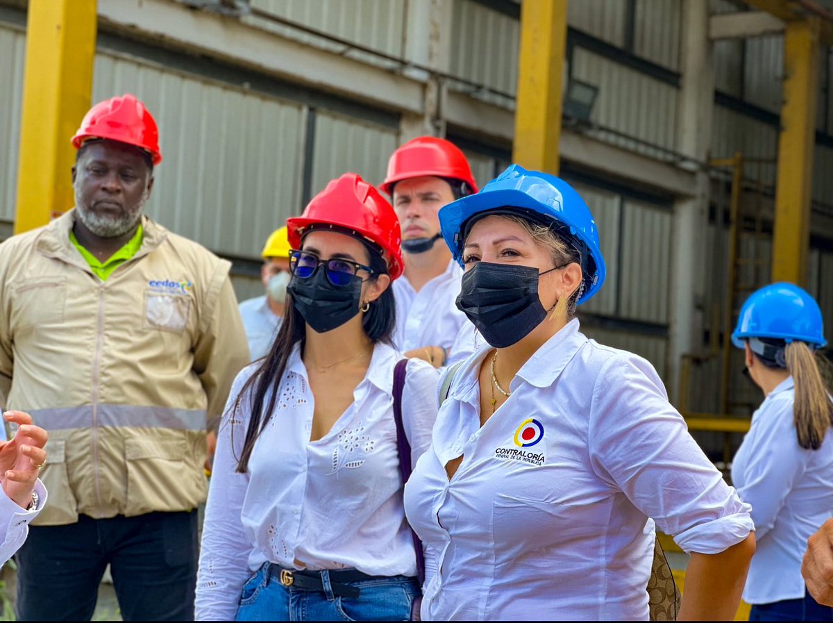 eedassaesp's tweet photo. #EEDASCleanEnergy y #MinEnergía, estuvieron en el #RellenoSanitario, en el marco de la visita de la #ContraloríaGeneral, #SOPESA y la comunidad de #SchoonerBight. En ella se quiso conocer el #funcionamiento del #planta de separación de #ResiduosSólidos y de #incineración, RSU. https://t.co/upRhk3soVH