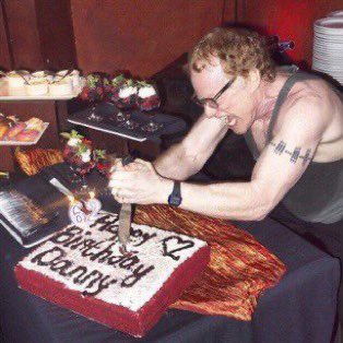 HAPPY FREAKING BIRTHDAY TO THE ONE AND ONLY DANNY ELFMAN!!!!!!! 