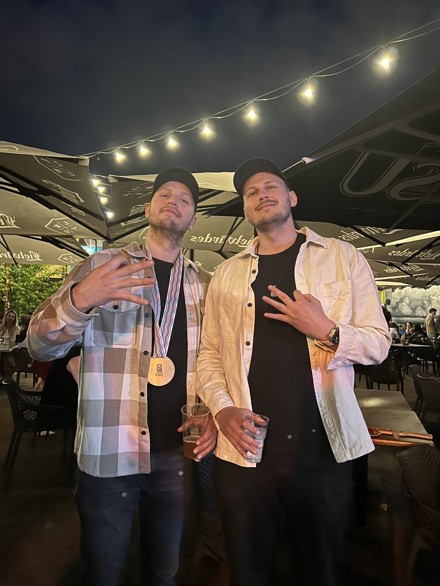 Man liekas šis ir šīs nedēļas: “Kas par nedēļu!” pēdējā odziņa! Satiku <a href="/batsy_95/">Oskars Batna</a> dzīvē! Bračkas beidzot satikās! 🥹 #mvp #hokejs #hokejs2023