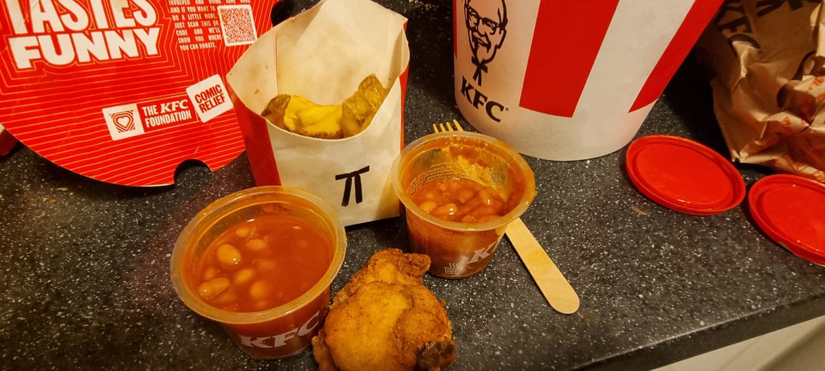 CW1987's tweet photo. @kfc apparently this constitutes a large meal.... A half filled beans, half a box of fries and a piece of chicken that looks like it came from a hummingbird.. #Disappointed #tauntonkfc https://t.co/5bAxyToNGJ