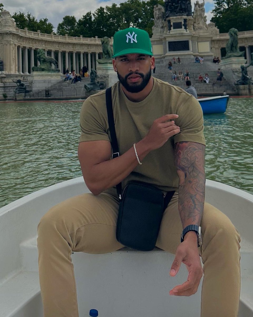 🔥CHICOS HOT DOMINICANO 👿🇩🇴 on Twitter: "RT @paniwaterss: #NewProfiePic"