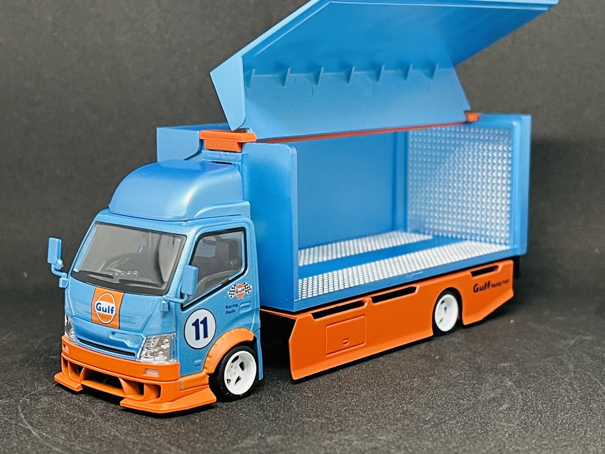 1/64 積載車 ケン ブロック モンスター キャリアカー MONSTER