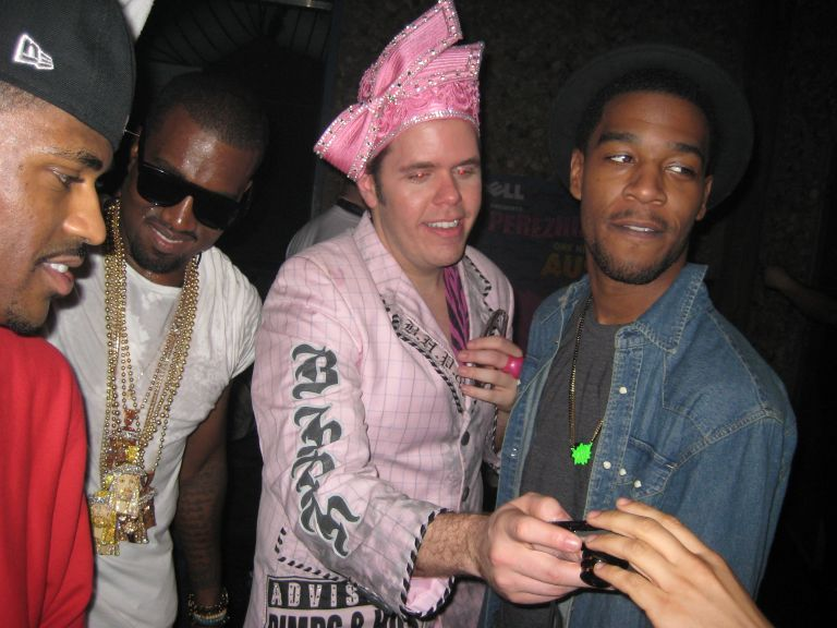theblogera's tweet photo. Plain Pat, Fonzworth Bentley and @FluxuryB. Big Sean, Kanye, Perez Hilton and Kid Cudi. 2009 at SXSW. Photos via @FluxuryB's blog. https://t.co/Z5Oh6xPDOZ