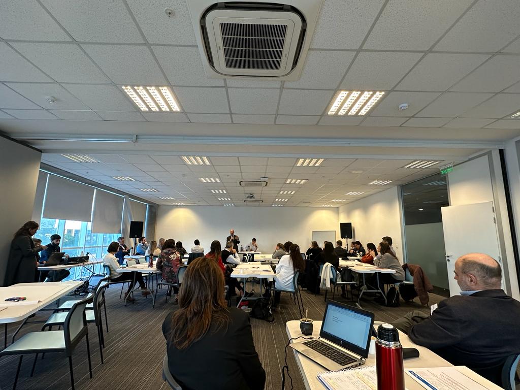 La Comunicación de los resultados es un aspecto esencial del cumplimiento de los compromisos de Gobierno. 
Sobre  esto y sobre la importancia de la rendición de cuentas a la ciudadanía hablamos hoy en un taller de la Agencia de Monitoreo y Evaluación de Políticas Públicas.