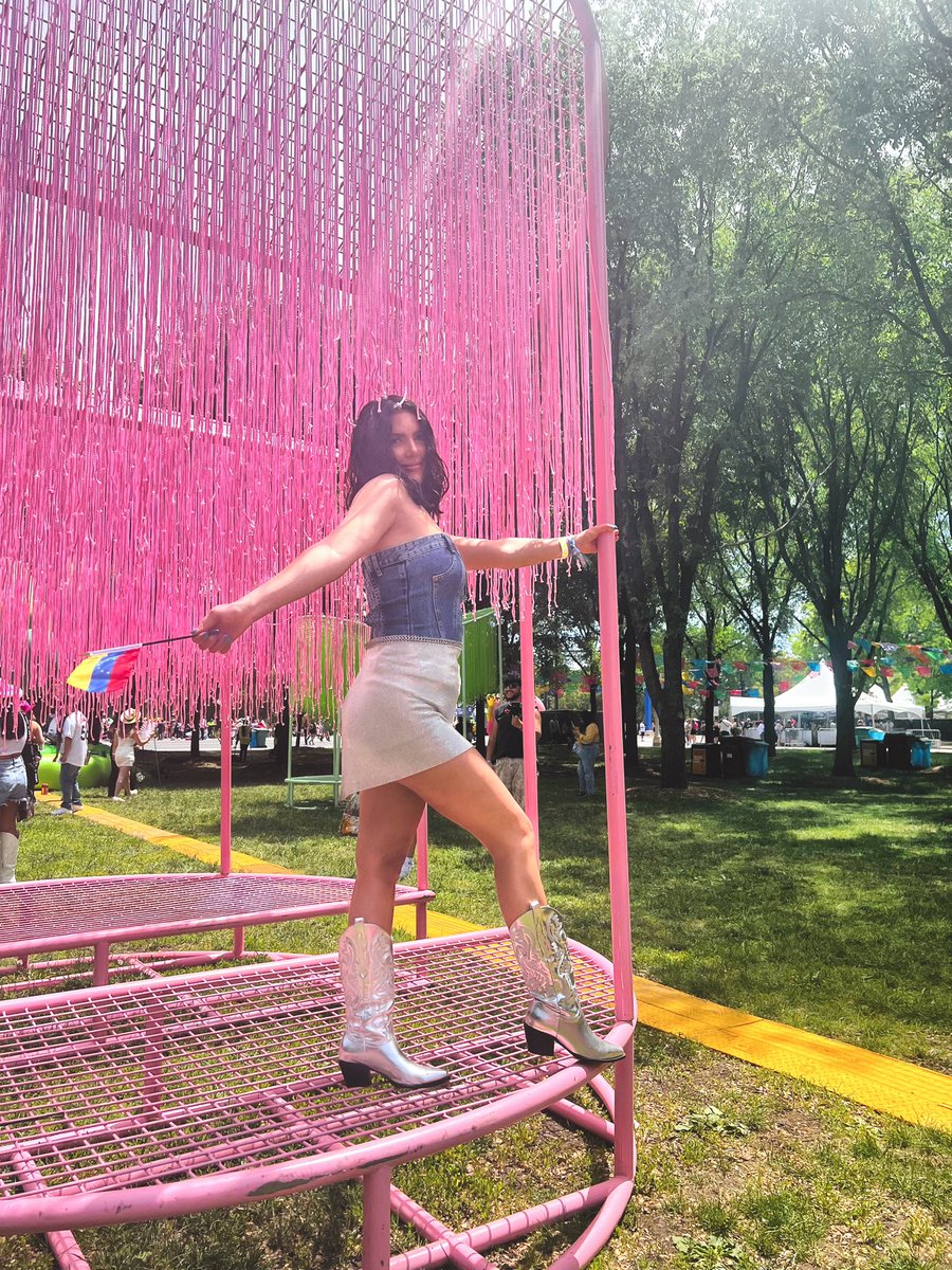 alexsuar3z's tweet photo. I know I’m getting old bc I’m like that was fun but I’m not going again 😭😂🥰 #sueños https://t.co/AjTM8ogXgH