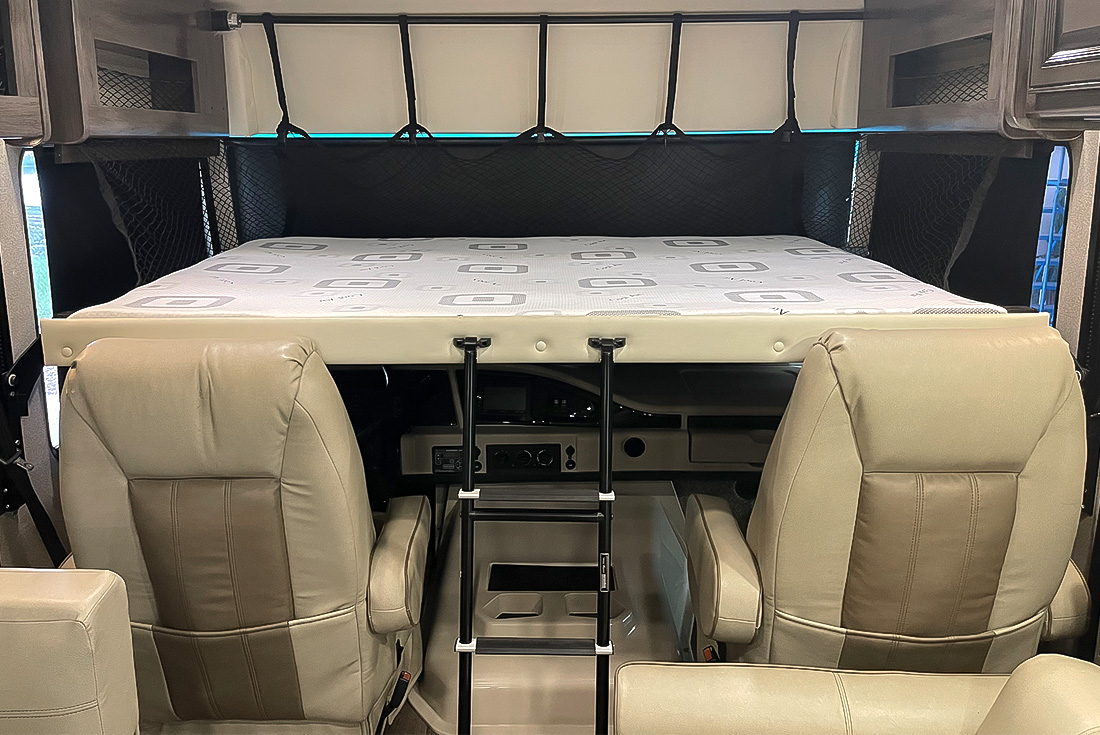 SylvanLakeRV's tweet image. 🚨NEW INVENTORY ALERT🚨

With a spacious 29-foot floor plan and two slides, the 2019 Fleetwood Flair 28A (Stock #3110) comfortably accommodates up to six people, ensuring no one gets left behind on the journey. 

sylvanlakerv.com/listings/2019-…

#PreOwnedRV #rvforsale #ClassAMotorhome