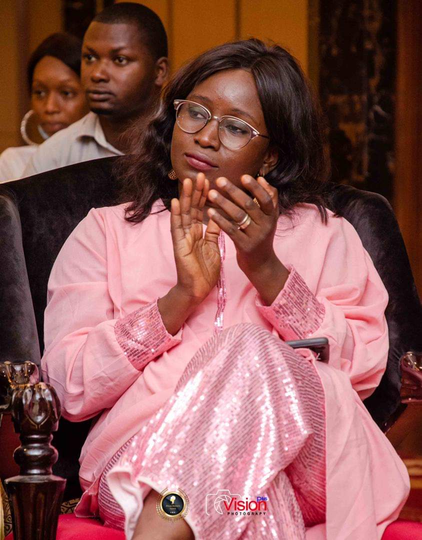 fatikeita0's tweet image. L’ambition, c’est avoir envie d’oser ; oser la confiance en soi, oser se différencier, se dépasser et s’affirmer.
 s’autoriser à #briser les "#codes." 
being ambitious is not an offense

Fructueuse semaine 🤝