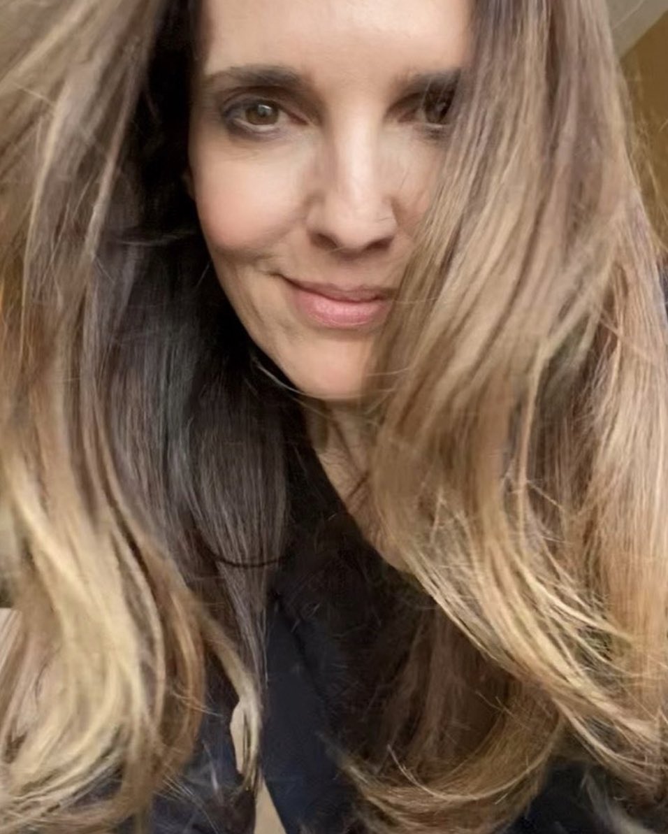 Steve Barton (@unclecreepy) on Twitter photo Happy (belated) bday to one of the most special and kindest people I know, <a href="/1AshleyLaurence/">Ashley Laurence</a> . Love you so much. Always will. Xo. Happy (belated) bday to one of the most special and kindest people I know, <a href="/1AshleyLaurence/">Ashley Laurence</a> . Love you so much. Always will. Xo.