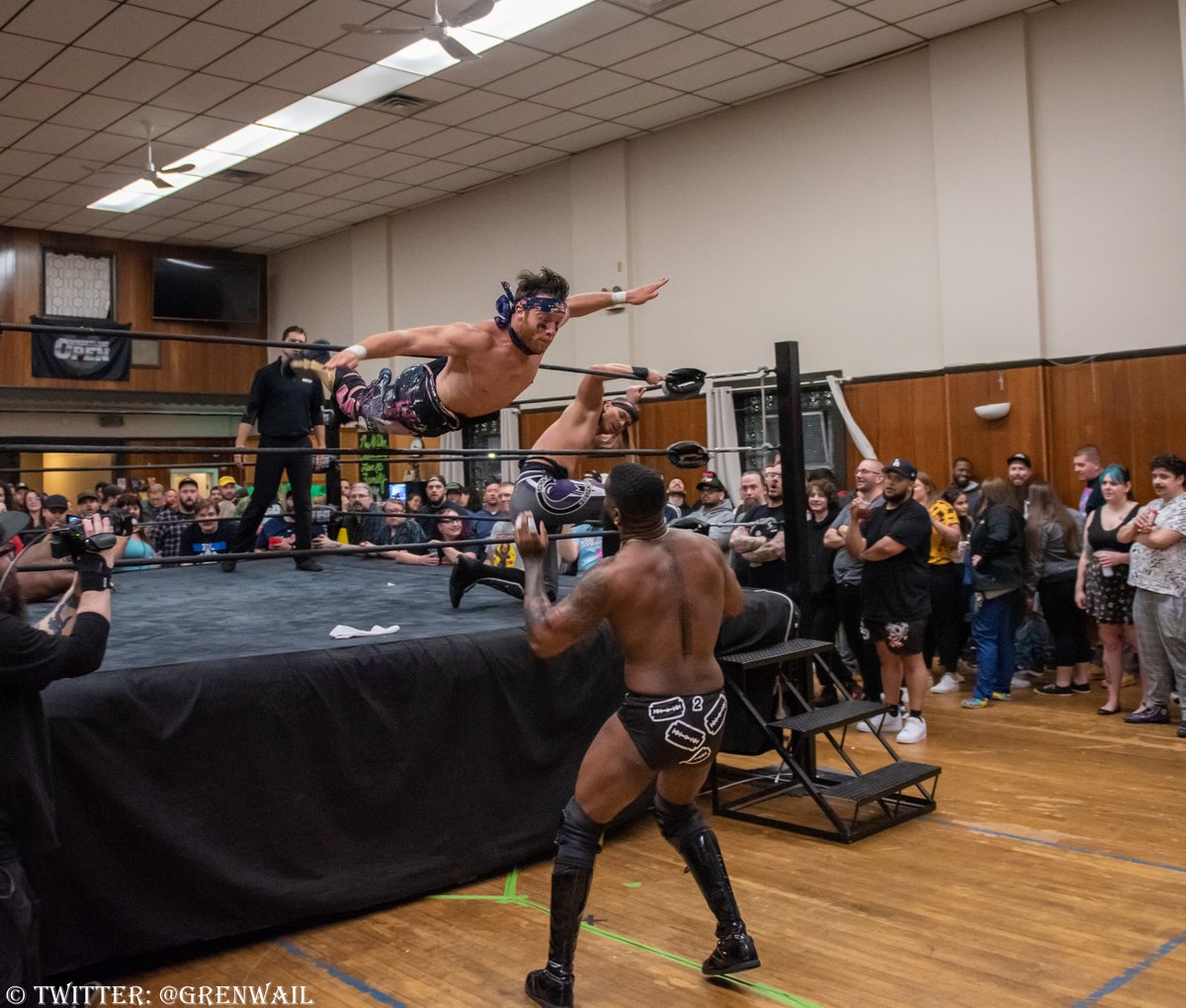 grenwail's tweet photo. 2/2 S02E21 @WrestlingOpen @beyondwrestling
@theke11ys ( Graceson &amp; Westfield ) vs @ShookCrew ( @BryceDShook &amp; @TheBobbyOrlando ) https://t.co/efqHxuRjEt