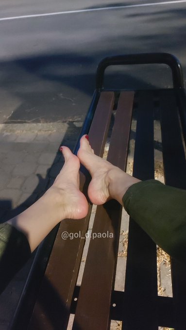 👣👣 In giro!   #feet #toes #feetfinder #soles #fetish #sexy #feetcontent #feetpic #feetlover #foot #piedi<a href="/tag/feet"class="tags">#feet</a><a href="/tag/toes"class="tags">#toes</a><a href="/tag/feetfinder"class="tags">#feetfinder</a><a href="/tag/soles"class="tags">#soles</a><a href="/tag/fetish"class="tags">#fetish</a><a href="/tag/sexy"class="tags"><span>#sexy</span></a><a href="/tag/footfetish"class="tags"><span>#footfetish</span></a><a href="/tag/foot"class="tags"><span>#foot</span></a><a href="/tag/pies"class="tags"><span>#pies</span></a><a href="/tag/footslave"class="tags"><span>#footslave</span></a><a href="/tag/baresoles"class="tags"><span>#baresoles</span></a>