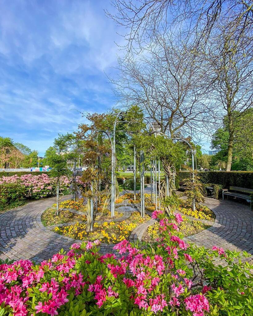 AaronDLuke's tweet image. 🌺🌸
・
・
・
・
・
・
・
・
・
#tourlife #roadlife #roadielife #worldtraveler #ohtheplacesyoullgo #travel
#aarhus #denmark #dk #scandinavia #scandic #🇩🇰 instagr.am/p/Cs1ccVSpl8V/