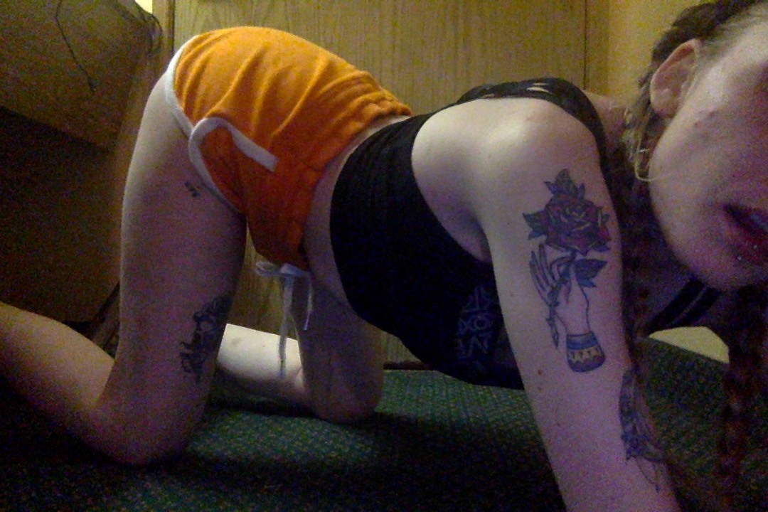 xReneB's tweet photo. Doing dick ratings, sexting sessions &amp; customs! #Sellingcontent #Buyingcontent #Contentcreator #Dickrating #Customs #Sexting #Dropbox #SnapchatGirls #Sex #Anal #Bj #Feetpics #Fetish #Kink #Bdsm #daddy #porn #nudes #onlyfans #horny #porn #petite #bwc #choking #facial #footjob https://t.co/j9opXQ3QoG