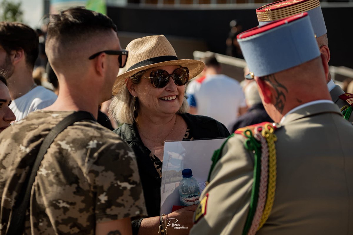 1erSpahis's tweet image. Les #Spahis étaient de la partie pour pour cette inauguration exceptionnelle, qui fera connaître l’un des nôtres, mort pour la France, au plus grand nombre. Cette nouvelle « reconnaissance de la Nation » pour Ronan est délicate et formidable à la fois, merci à tous les acteurs🙏🏻