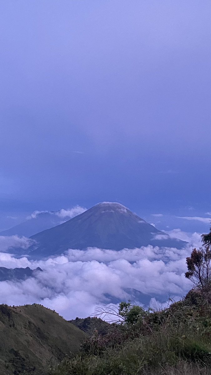 coba tebak inisial A tweet media