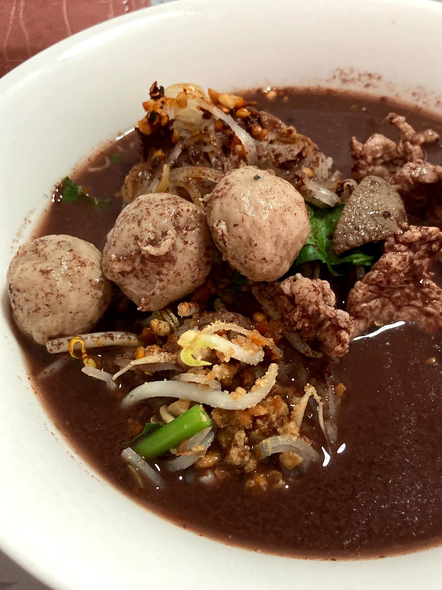 กองทัพ tweet media