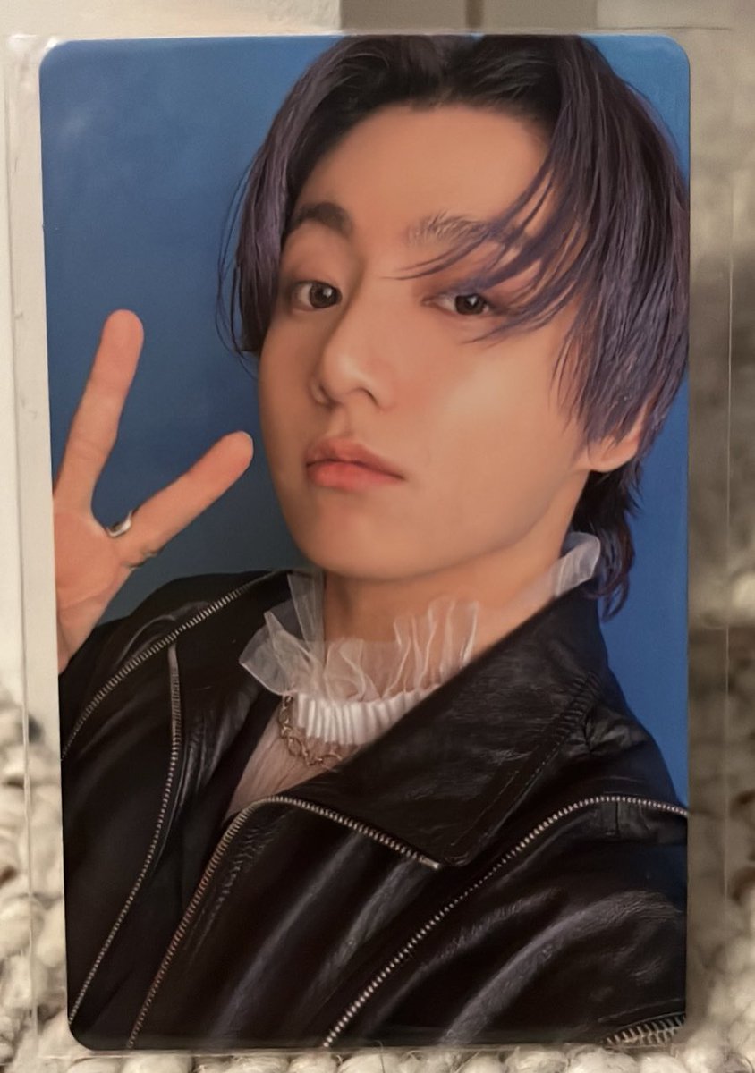 nammieberry's tweet photo. 🌟GIVEAWAY🌟

jungkook butter cream ver. pc, 4 jk polaroids of your choice, and freebies! 

to enter:
- must be following
- rt + like
- comment fav jungkook picture or video

closes on jun 1st! https://t.co/pqgRMpWeFs
