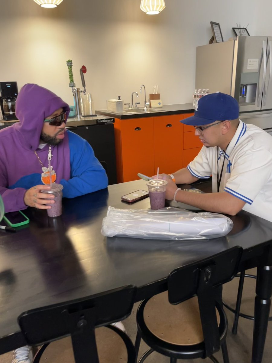 moipulledupinabimmer tweet media