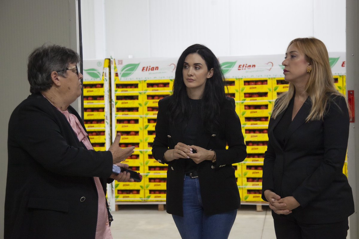 Në Saver të Lushnjës tek Neta për të ndjekur ecurinë e grumbullimit dhe eksportit të prodhimeve bujqësore këtë sezon. I kemi objektivat të përbashkëta për fuqizimin e zinxhirit prodhues eksportues si një objektiv madhor i konsolidimit te sektorit.