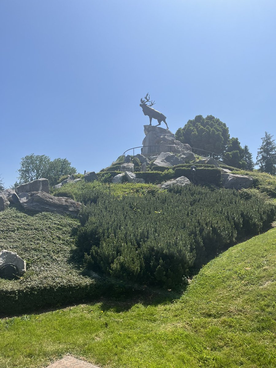 MissHBHistory's tweet photo. Wonderful trip to the battlefields once again! Made even more wonderful with some glorious weather! https://t.co/7U6BlspdlF