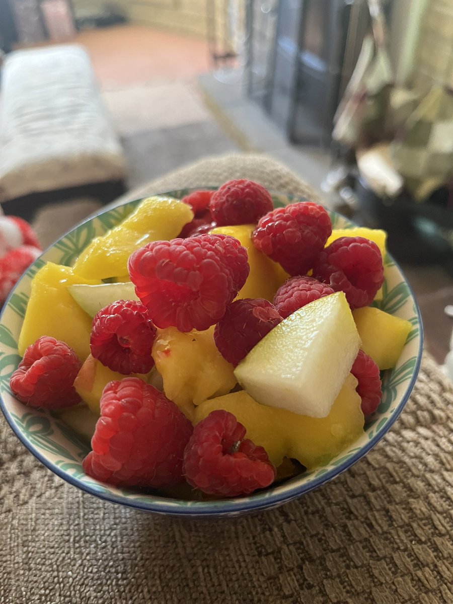 mango, raspberries, and pear = heaven