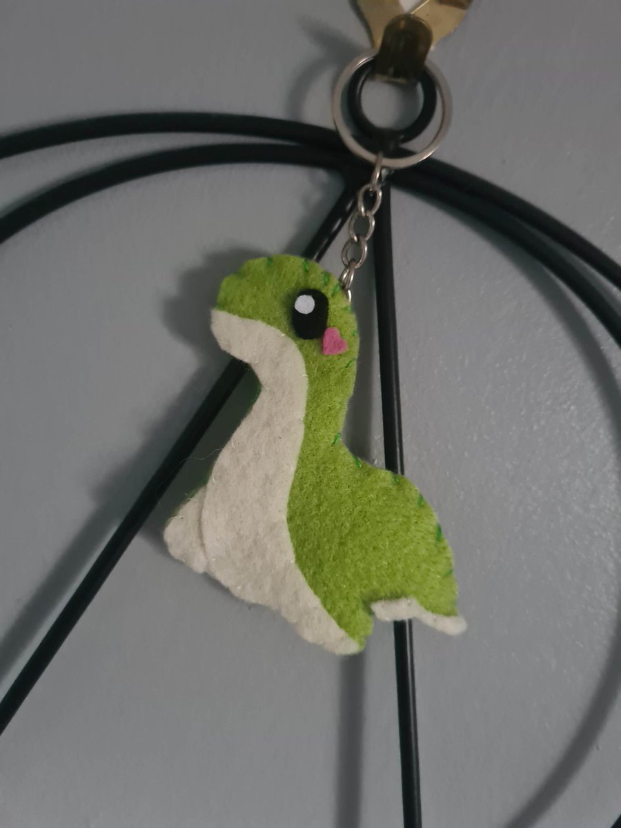 MephistoLoL_'s tweet photo. My girlfriend noticed I'd been playing a lot of Apex recently and decided to make me a Nessie Keyring! @PlayApex #ApexLegends #Nessie https://t.co/rOR1iDIcmz