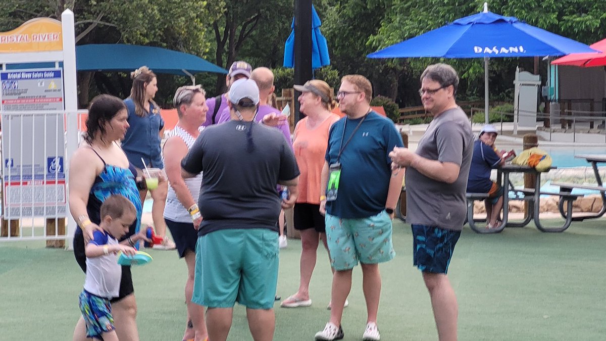 acesouthcentral's tweet photo. ACE #SchlitterCon XIX opening social Saturday night at @Schlitterbahn New Braunfels! #RideWithACE #FloatWithACE @aceonlineorg https://t.co/ekvmmhxId2