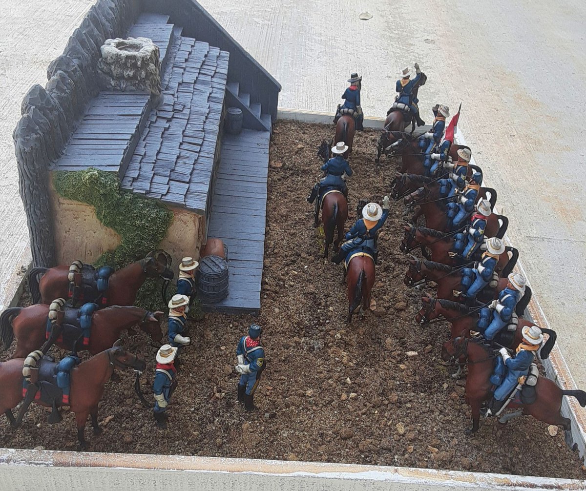KronprinzT's tweet photo. Precioso diorama creado por un amigo que colecciona nuestros toy soldiers.
Fantástica forma de mostrar escena recreada con nuestros. #kronprinztoysoldiers #diorama #soldadosdeplomo #zinnfiguren #soldatini #sodaditosdeplomo #western #fordianos #JohnFord #uscavalry #farwest https://t.co/KaTy69buEc