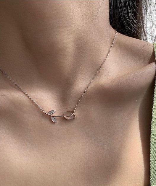 tulip necklace 🌷