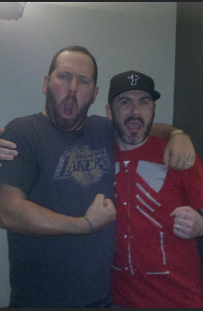 PhilRyan78's tweet photo. @bertkreischer @SonyPictures @Legendary @JimmyTatro Got this shirt about 12 years ago. Glad to wear it today when I see the movie. Can’t wait @bertkreischer !! https://t.co/Ztq2k687wu