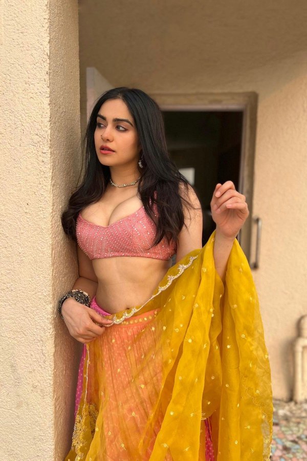 FxULRbTacAAZaVQ?format=jpg&name=900x900