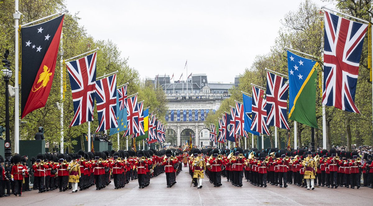 It has been three weeks since the band have taken part in the Coronation of their Majesties. Whilst the band are currently working hard rehearsing for the King’s Birthday Parade in June, we would like to share images from a historical weekend of celebrations. #Coronation