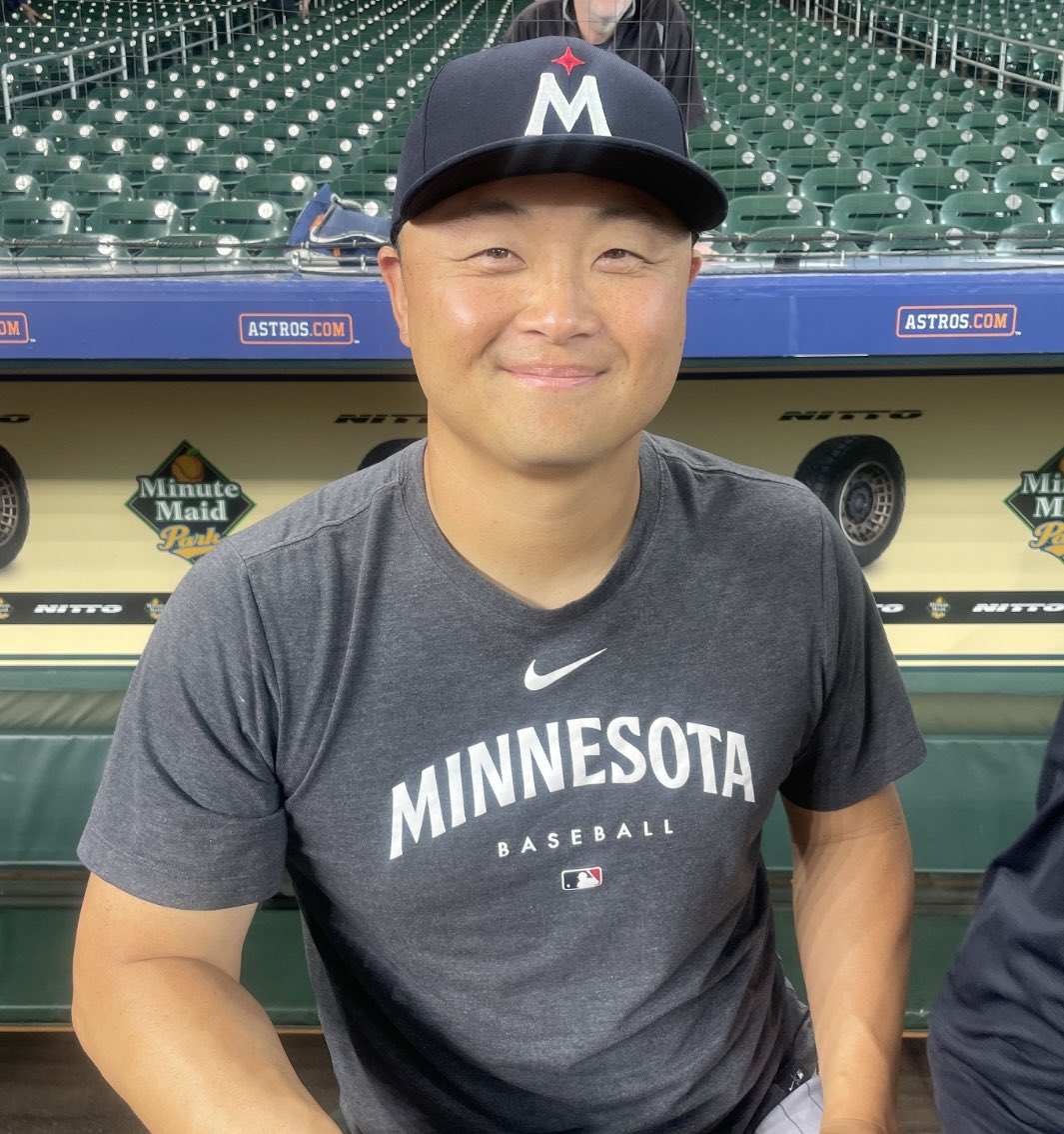 Former Astros catcher Hank Conger (2015), who’s now the Twins first base/catching coach. One of the funniest guys I’ve ever covered.