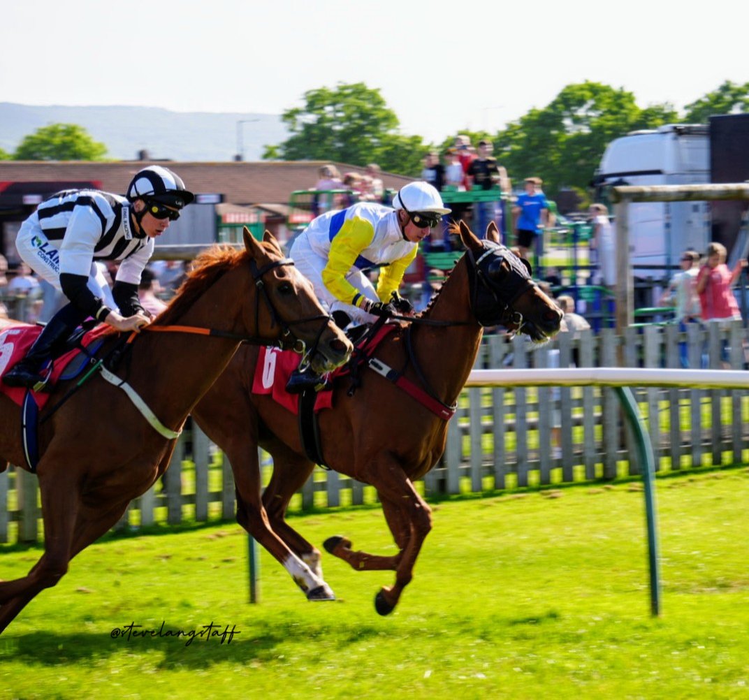 Redcar race's The Menstone Gem @C_LidsterRacing @EboracumRacing @samjock22 @Redcarracing