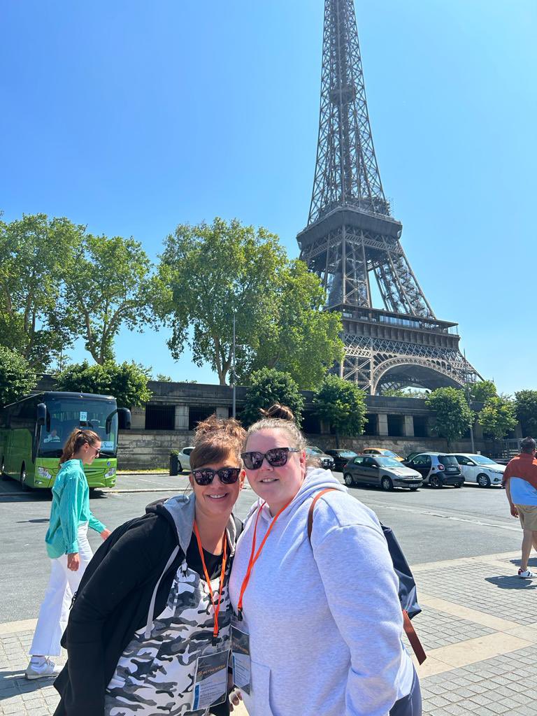 More smiles ๐ ๐ from our amazing teachers and students. I hope they have an #EDAtastic time in France ๐ซ๐ท